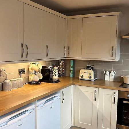 Cosy 2 Bed, Home From Home Haddenham  Екстериор снимка