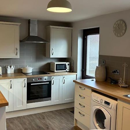 Cosy 2 Bed, Home From Home Haddenham  Екстериор снимка